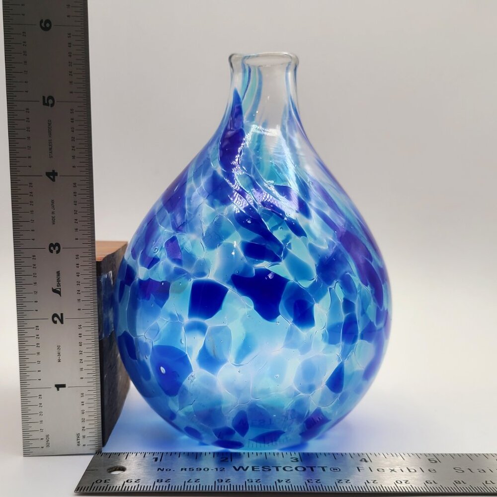 FINAL CLEARANCE Art Glass Blue Shades Confetti Bud Vase Bulbous Teardrop 6" High - Picture 12 of 12
